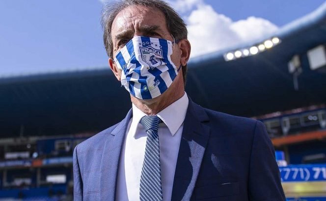 Pachuca renueva a Guillermo Almada por tres años más