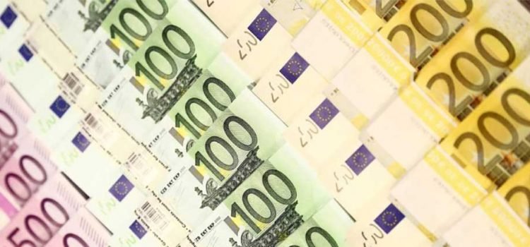 Sigue el euro en picada Sigue el euro en picada