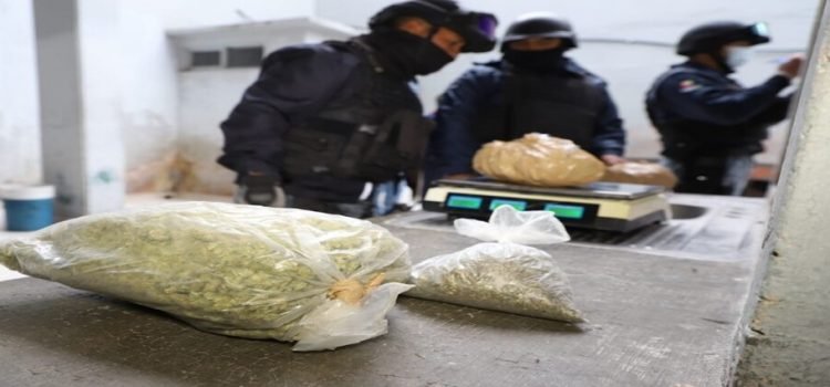 En penales de Hidalgo decomisan drogas, armas y hasta un frigobar