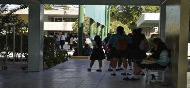 Estudiante intoxicada da positivo a metanfetaminas en Hidalgo Estudiante intoxicada da positivo a metanfetaminas en Hidalgo