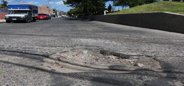 Sin resolver baches en Pachuca en dos años