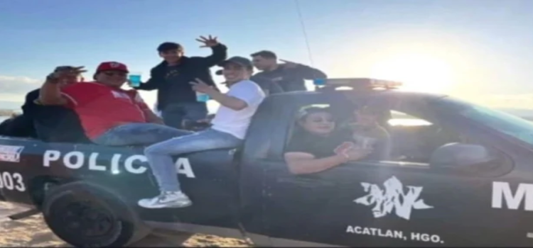 Suspenden a 2 policías municipales por trasladar a jóvenes alcoholizados en Hidalgo