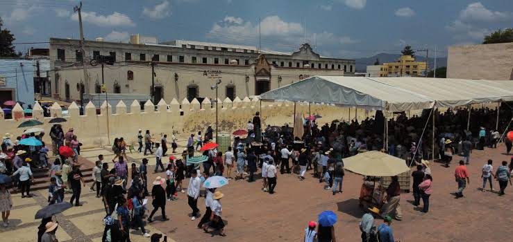 Saldo blanco en los siete viacrucis de Pachuca