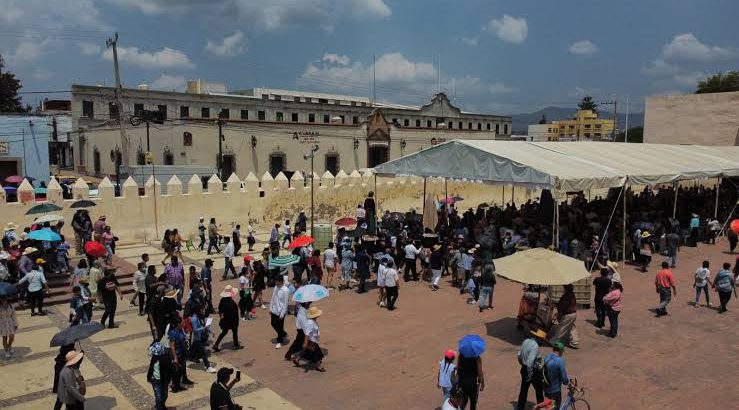 Saldo blanco en los siete viacrucis de Pachuca