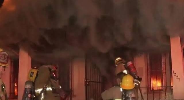 Mujer y sus 2 hijos mueren tras incendiarse su casa en Pachuca