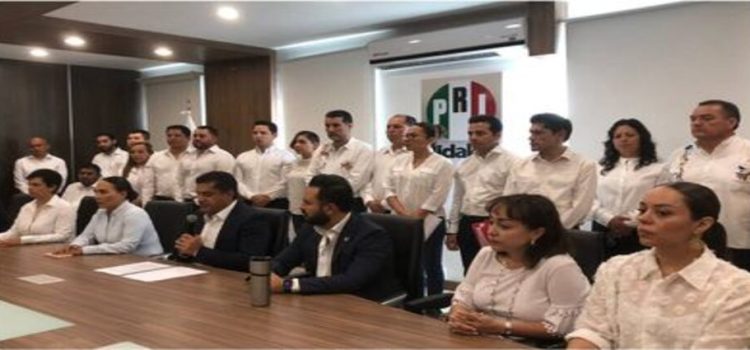 Diputados del PRI en Hidalgo renuncian a su militancia