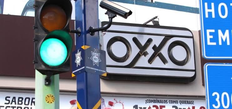 Instalarán videocámaras en Oxxos de Pachuca para inhibir delincuencia