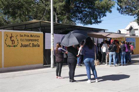 Destituyen a directora de primaria en Pachuca