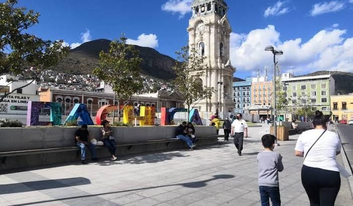 Aumentó Pachuca en más de 200% licencias de funcionamiento de negocios