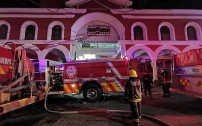 Incendio en mercado “La Fayuca” en Pachuca