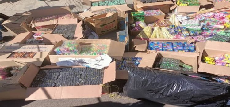 Decomisan 820 kilos de pirotecnia en Tulancingo y 27 en Pachuca