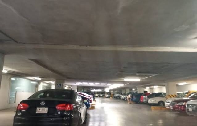 Suben tarifas de estacionamiento del Reloj en Pachuca