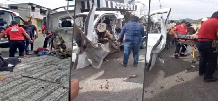 Camioneta llena de pirotecnia explota en cabalgata de Tepeapulco, Hidalgo