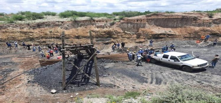 Hallan tres cuerpos al fondo de un tiro de mina en Hidalgo