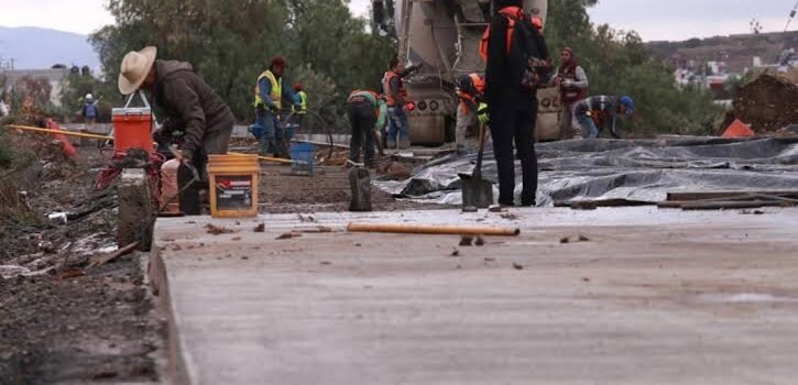Piden trabajadores de obras públicas de Pachuca, pago quincenal atrasado