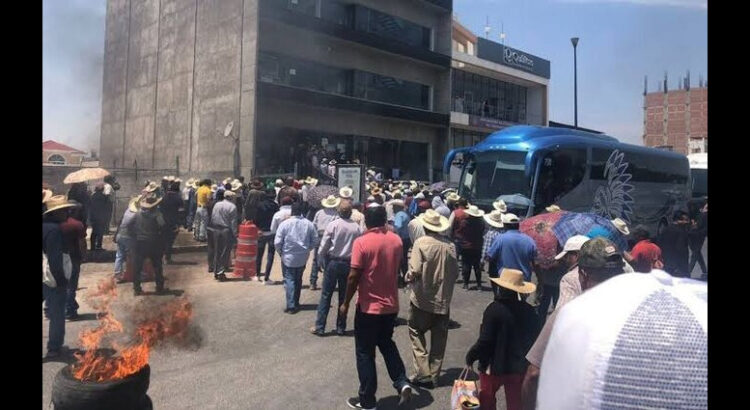 Campesinos exigen dotación de agua de riego en Hidalgo