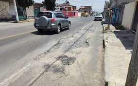 Bulevar Minero de Pachuca está lleno de baches