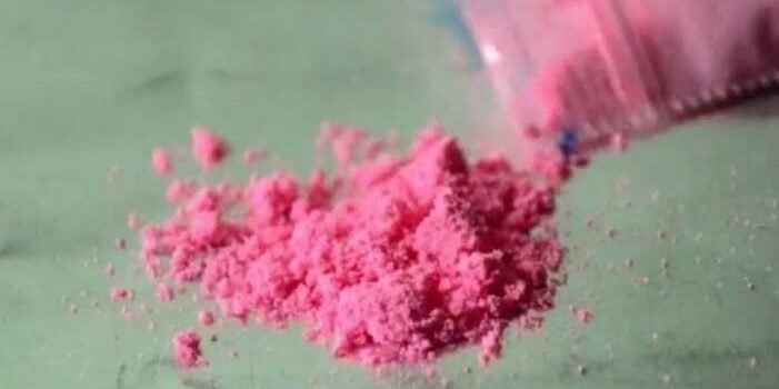 Alertan por hallazgo de “droga rosa” en bares clausurados de Pachuca