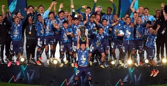 Pachuca es campeón de la Concacaf Champions Cup tras golear al Columbus Crew Pachuca es campeón de la Concacaf Champions Cup tras golear al Columbus Crew