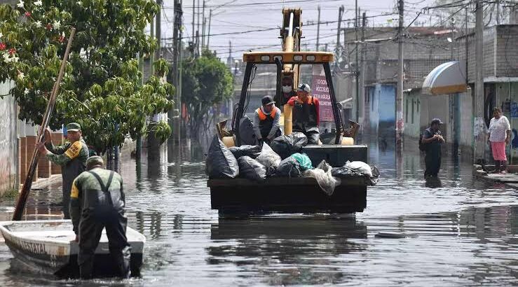 Inundaciones en Pachuca se deben a basura en las calles