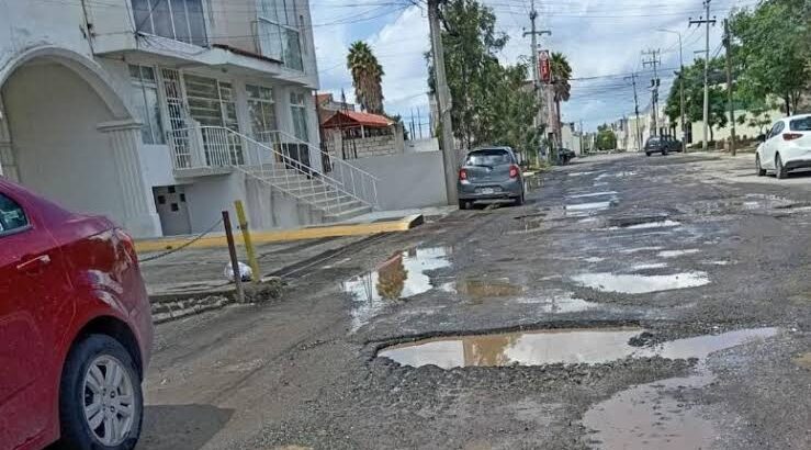 Reconoce alcalde que no podrán tapar todos los baches de Pachuca