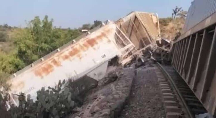 Descarrila convoy de ferrocarril en Nopala de Villagrán, Hidalgo