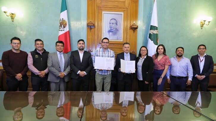 Pachuca firma convenio con el Instituto Catastral