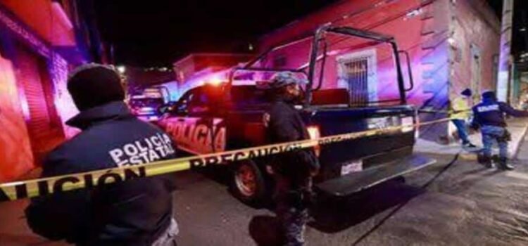 Tras cateo, cae pareja con más de cien dosis de droga en Hidalgo
