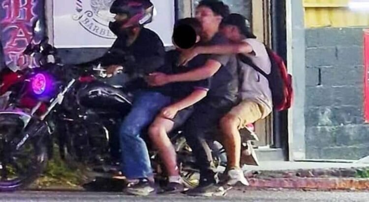 En Hidalgo buscan prohibir que menores de 12 años viajen en moto