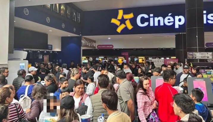 Incendio en Cinépolis Galerías Pachuca obliga a desalojo de salas