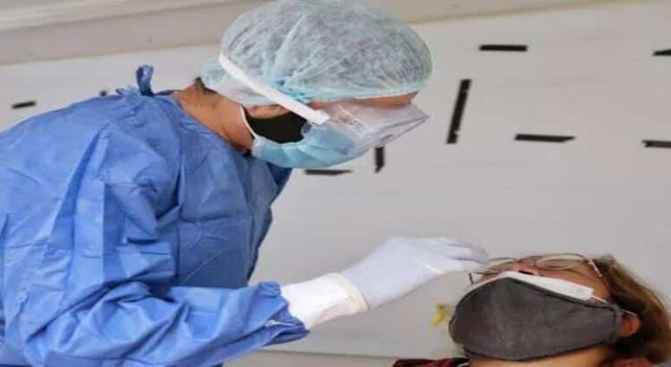 Recomienda Salud Hidalgo regreso de cubrebocas y evitar saludos de mano