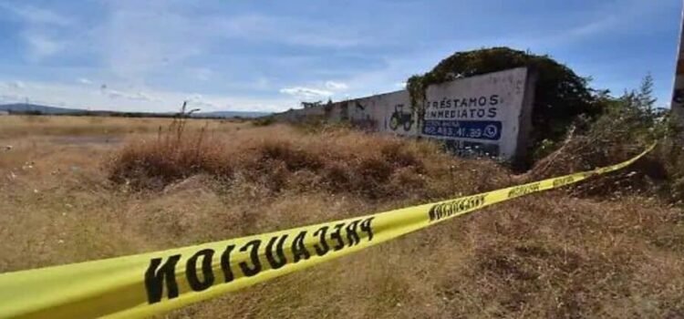 En hechos distintos, localizan cuerpos de dos hombres y una mujer en Hidalgo