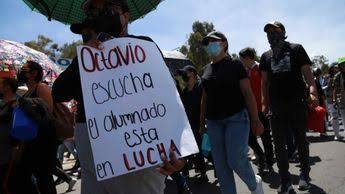 Universitarios protestan por casos de acoso en universidad de Pachuca