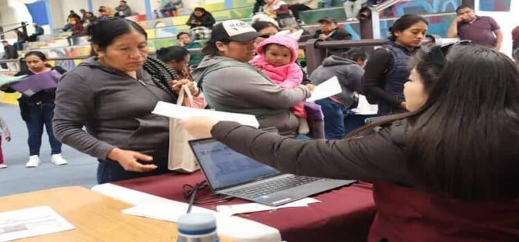 Hidalgo comienza registro digital para programas sociales de 2025