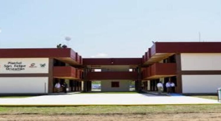 En Hidalgo, escuelas de nivel medio superior ya tienen internet gratuito