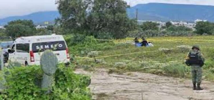 Hallan cuerpo de una mujer en carretera de Hidalgo