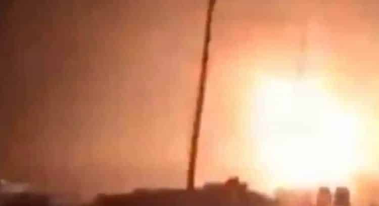 India ataca con misiles a Pakistán