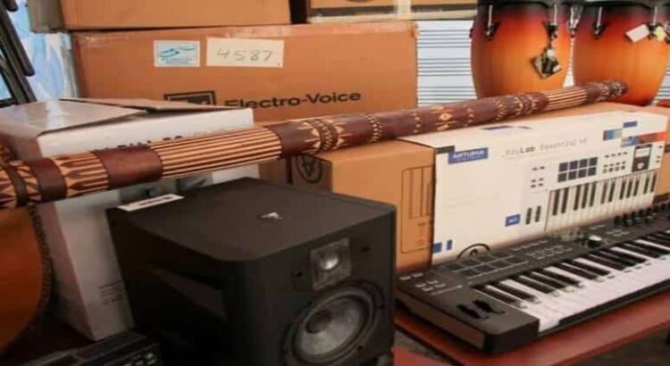 Escuela de Música de Hidalgo recibe instrumentos musicales y equipo de audio Escuela de Música de Hidalgo recibe instrumentos musicales y equipo de audio