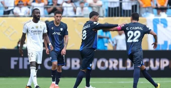 FIFA investiga a jugador del Pachuca por presunto racismo contra estrella del Real Madrid