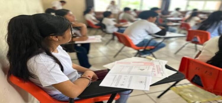 Hidalgo con focos rojos en educación media superior