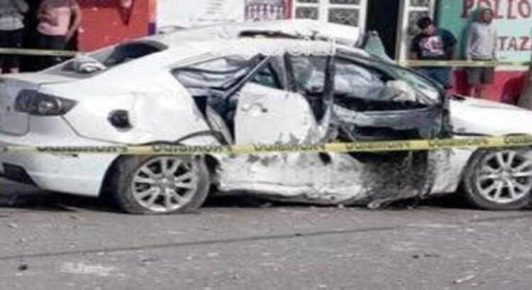 Dos jóvenes mueren tras chocar contra un poste en Hidalgo