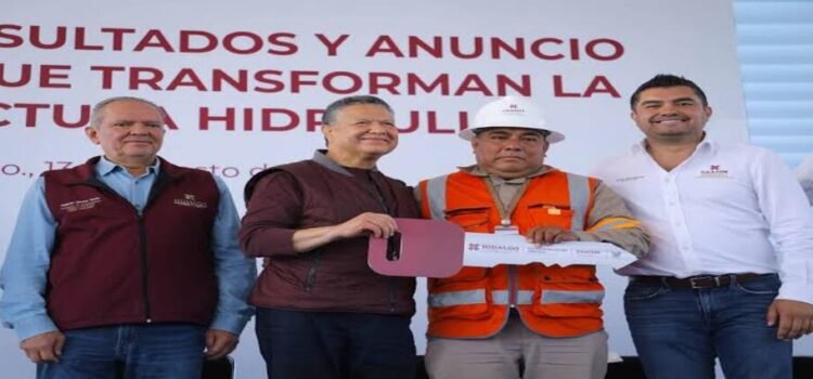 Gobernador de Hidalgo entrega nuevo equipamiento a personal de la Caasim