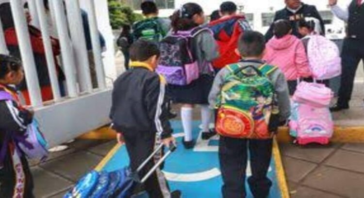 Regreso a clases en Hidalgo: más de 900 mil estudiantes vuelven a las aulas