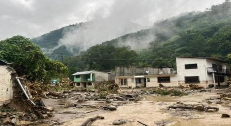 Declaran inhabitable el pueblo de Chapula, Hidalgo Declaran inhabitable el pueblo de Chapula, Hidalgo