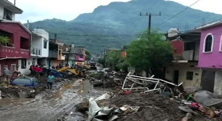 Hay aún 50 localidades en Hidalgo sin acceso a cuatro semanas de las afectaciones por las lluvias