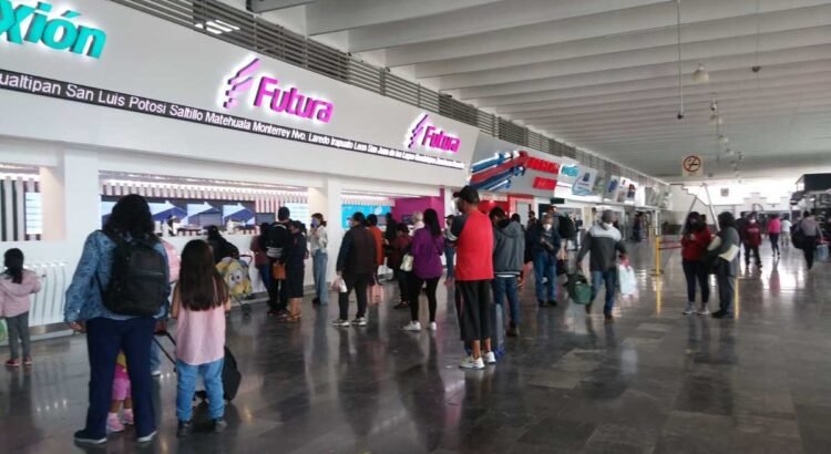 Hombre sin vida es hallado dentro de la Central de Autobuses de Pachuca