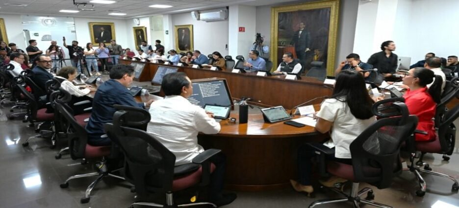 Congreso de Hidalgo aprueba créditos para obras de infraestructura en 26 municipios