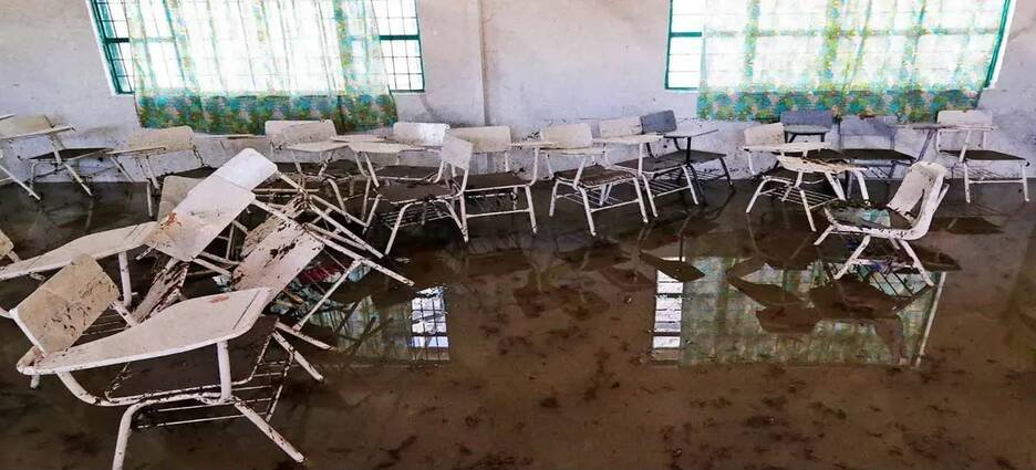Más de 30 escuelas de Hidalgo implementan clases a distancia por las lluvias