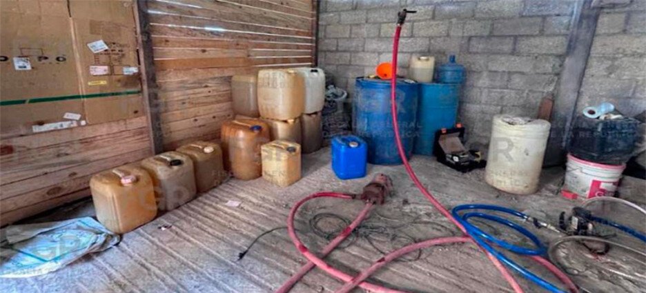 Detienen a cuatro personas y aseguran casi 13 mil litros de hidrocarburo en Hidalgo