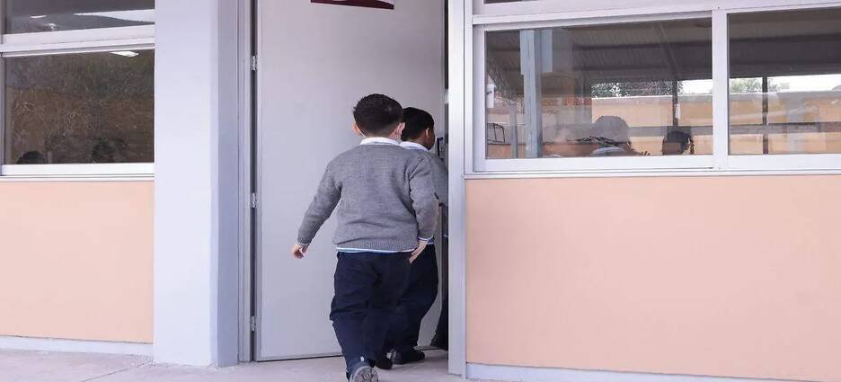 Hidalgo reduce plazas docentes ante disminución de matrícula escolar